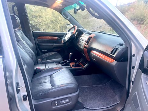 Used 2004 Lexus GX 470 AWD/4WD image 12