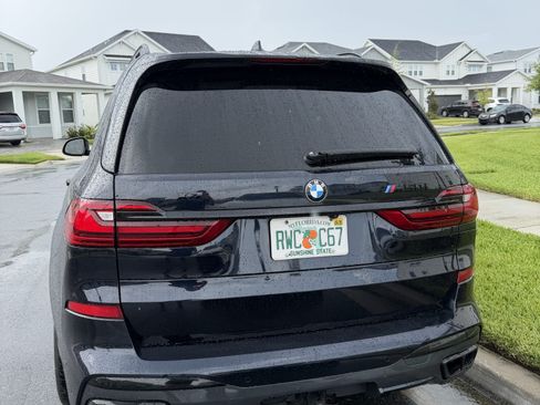 Used 2022 BMW X7 M50i AWD/4WD image 10