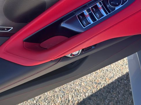 Used 2023 Chevrolet Corvette Stingray Preferred Conv w/ Stealth Interior Trim Package image 11