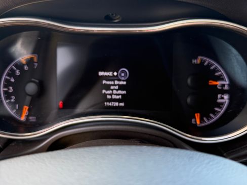 Used 2019 Jeep Grand Cherokee Summit AWD/4WD image 8