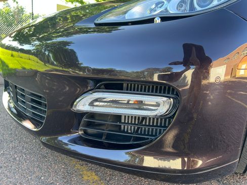 Used 2011 Porsche Panamera Turbo image 9