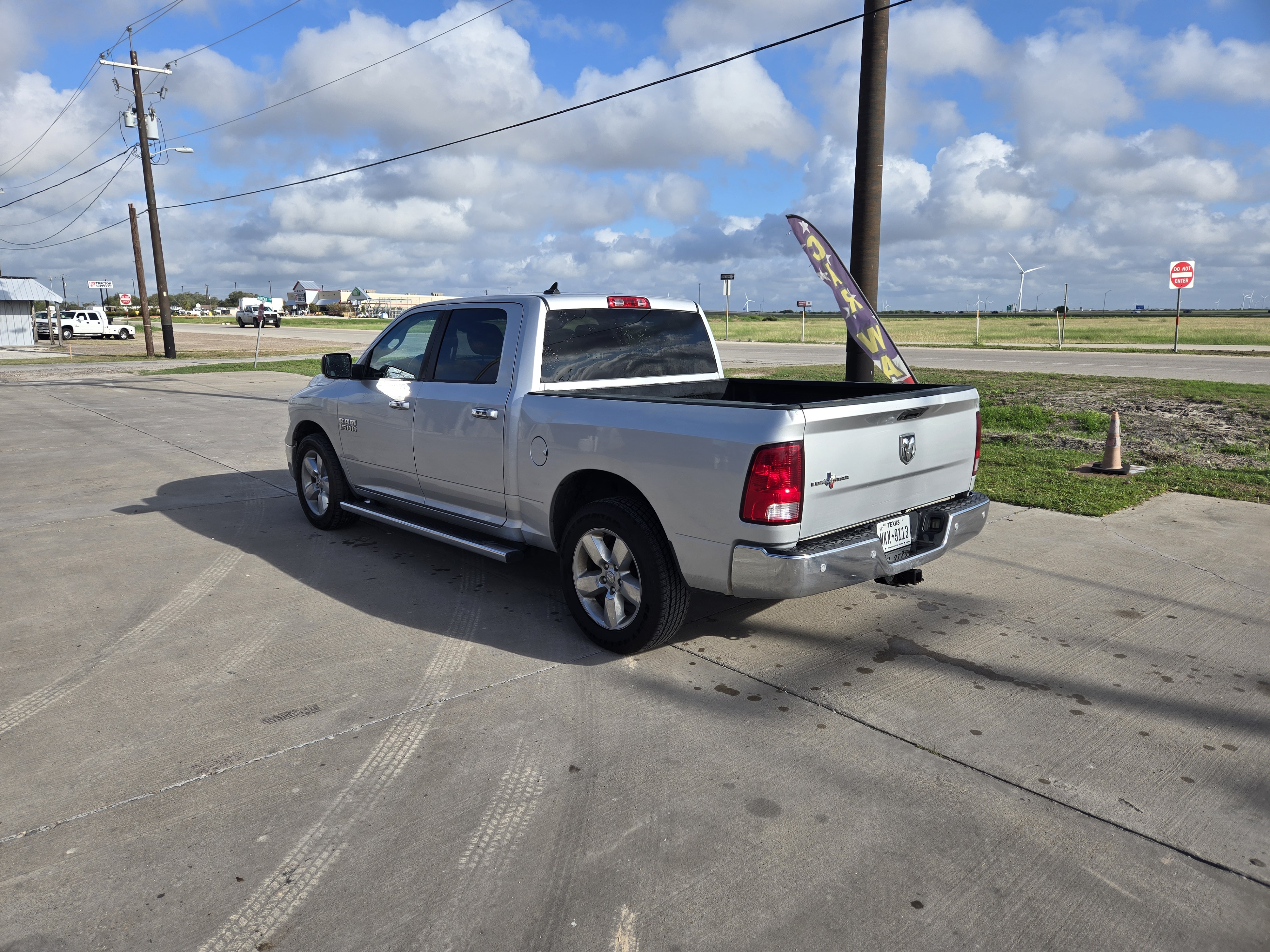 Used 2017 RAM 1500 Lone Star RWD image 18