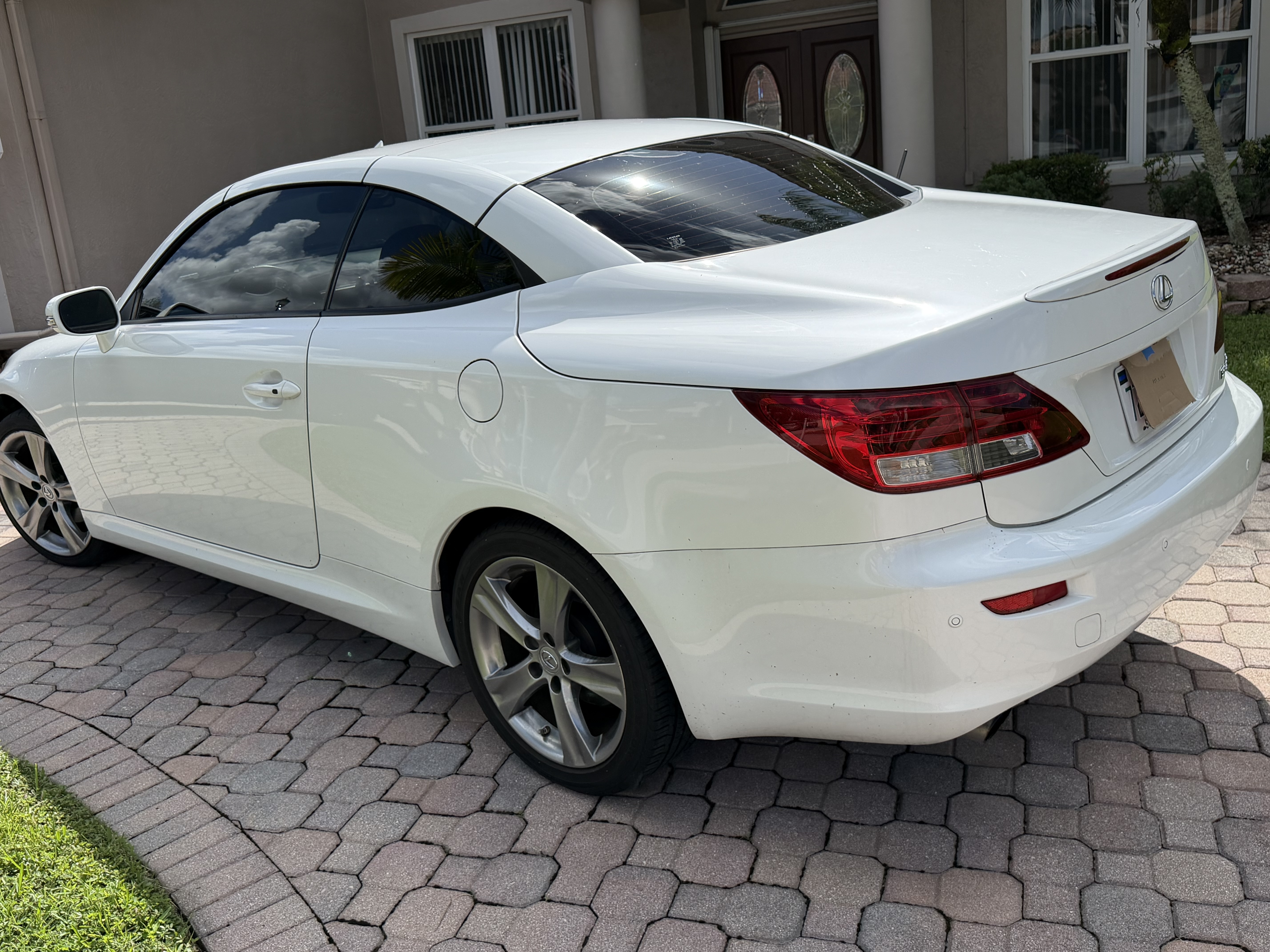 Used 2012 Lexus IS 250C w/ Luxury Pkg RWD image 6