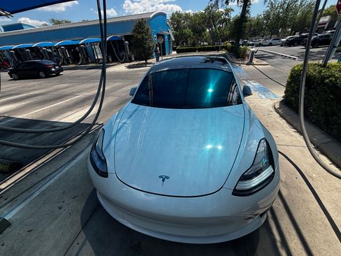 Used 2019 Tesla Model 3 Standard Range Plus RWD image 5