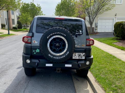 Used 2013 Toyota FJ Cruiser 4WD image 4