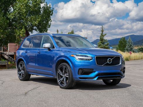 Used 2016 Volvo XC90 T8 R-Design image 1