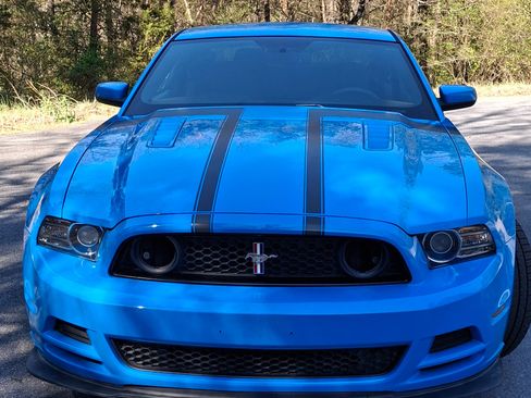 Used 2013 Ford Mustang Boss 302 w/ Boss 302 Accessory Pkg image 12