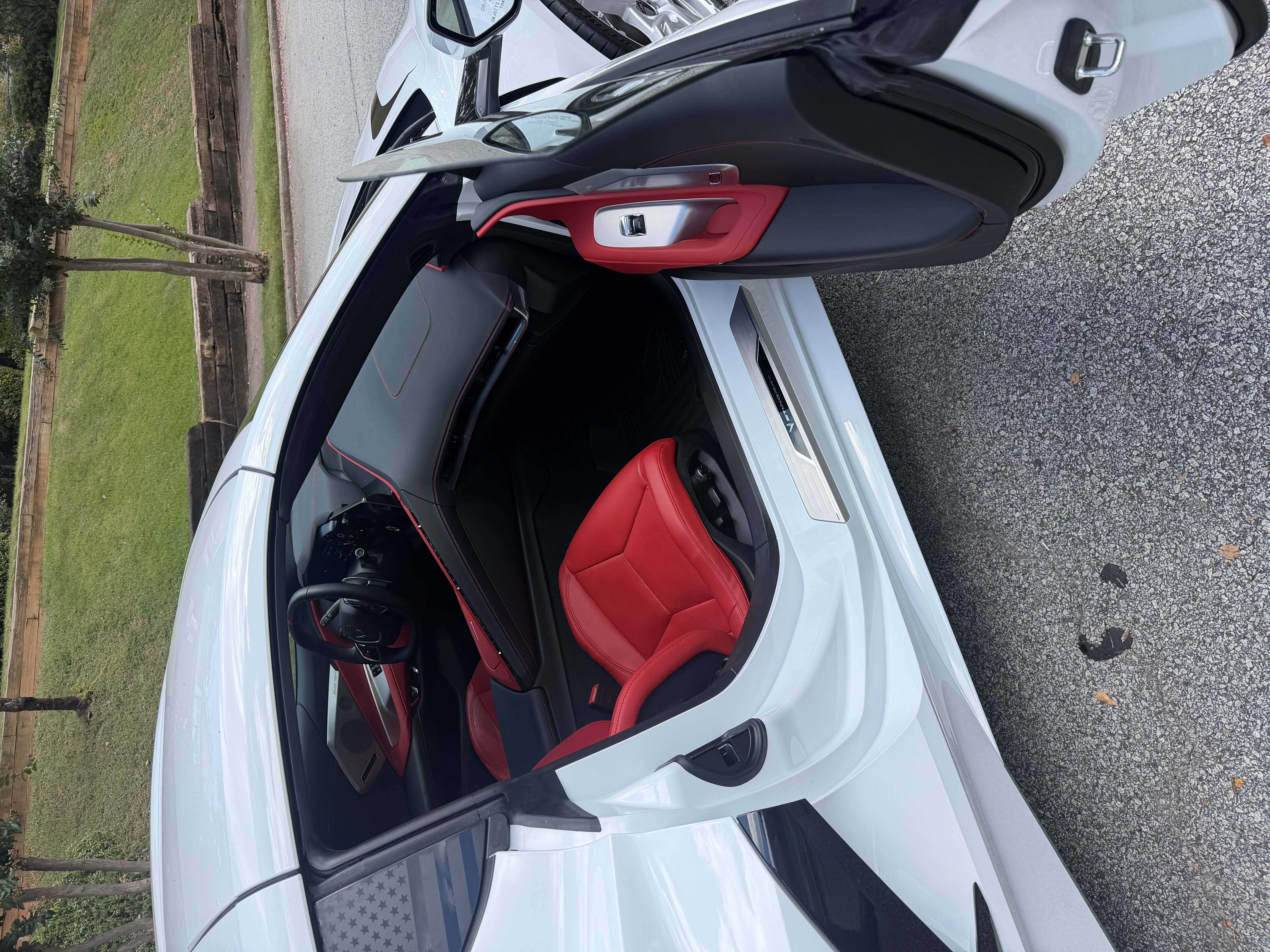 Used 2022 Chevrolet Corvette Stingray Preferred Cpe w/ Z51 Performance Package RWD image 16