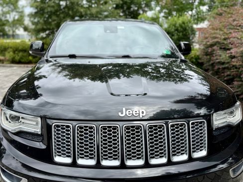 Used 2015 Jeep Grand Cherokee Summit w/ Platinum Series Group RWD image 16