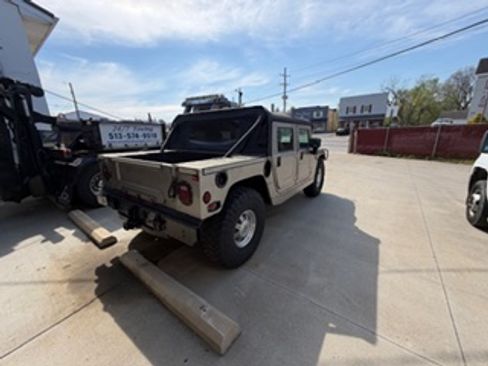 Used 2001 HUMMER H1 4-Door Open Top image 10