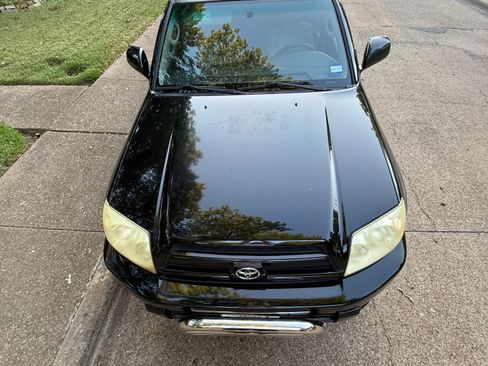 Used 2005 Toyota 4Runner Limited RWD image 2