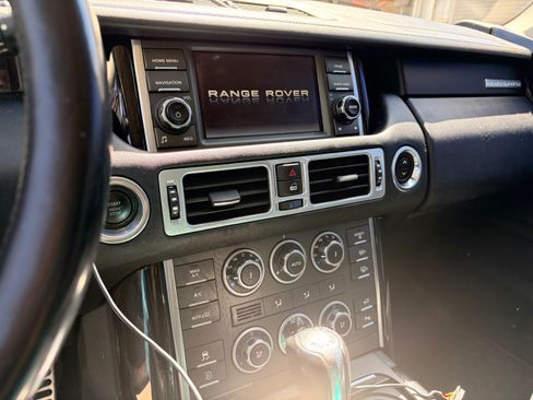 Used 2011 Land Rover Range Rover Supercharged AWD/4WD image 15