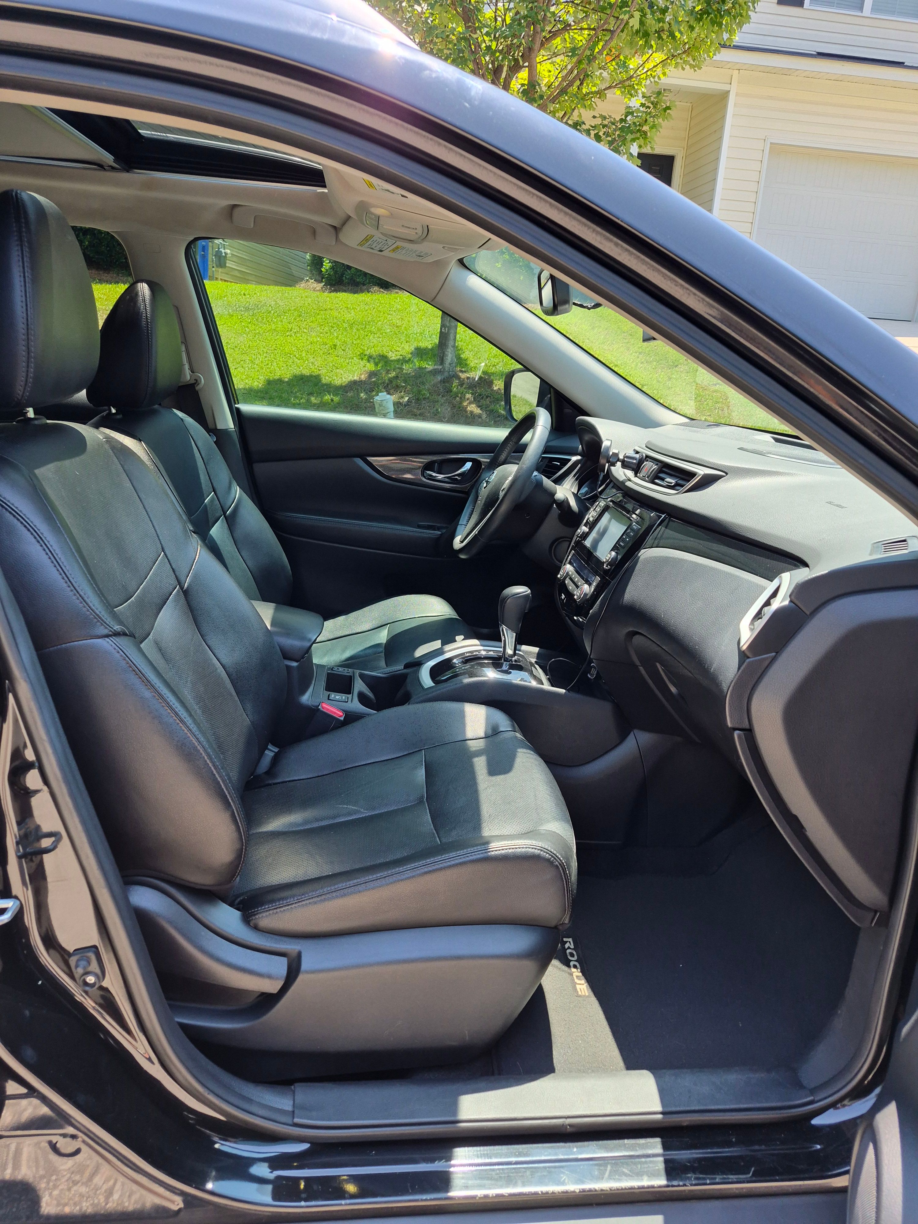 Used 2016 Nissan Rogue SL w/ SL Premium Package FWD image 19