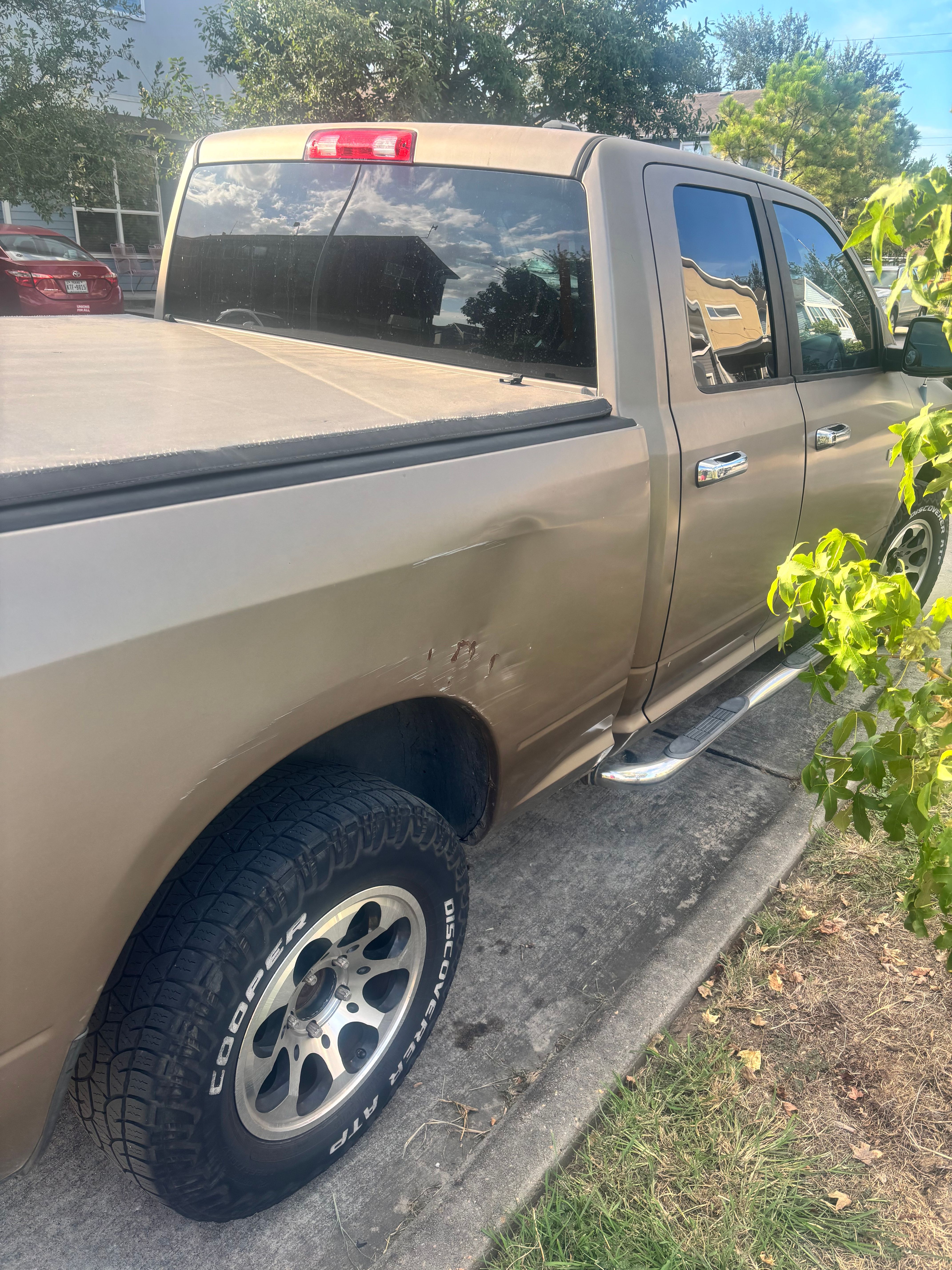 Used 2009 Dodge Ram 1500 Truck SLT w/ Remote Start & Security Group AWD/4WD image 5