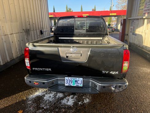 Used 2019 Nissan Frontier SV w/ Value Truck Package image 2