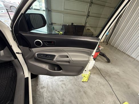 Used 2015 Toyota Tacoma PreRunner image 8