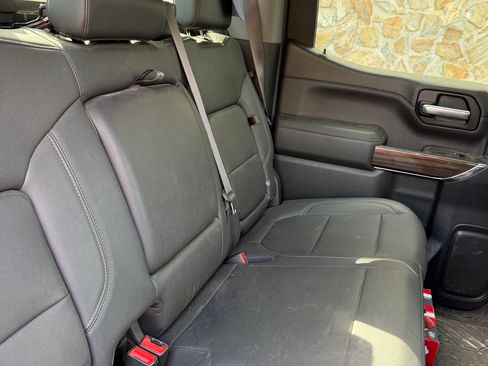 Used 2021 Chevrolet Silverado 1500 LT Trail Boss w/ Convenience Package II AWD/4WD image 5