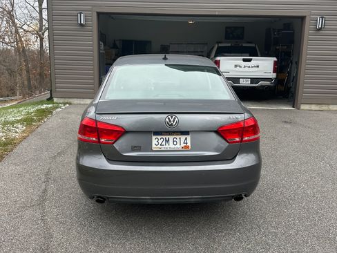 Used 2013 Volkswagen Passat 3.6 SE image 5