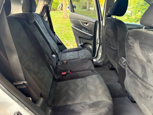 Used 2015 Nissan Rogue S w/ S Family Package image 11