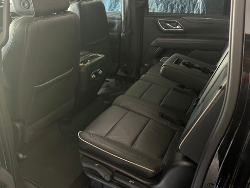 Used 2021 GMC Yukon XL SLT image 14