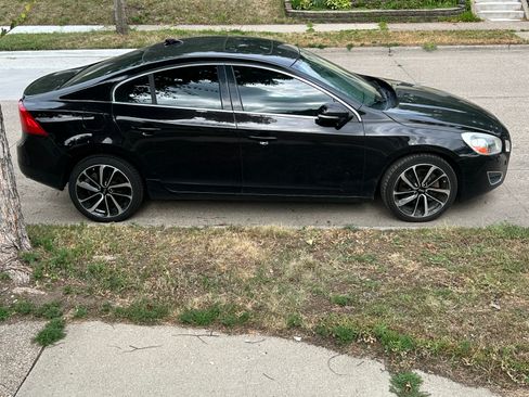 Used 2013 Volvo S60 T6 AWD/4WD image 2