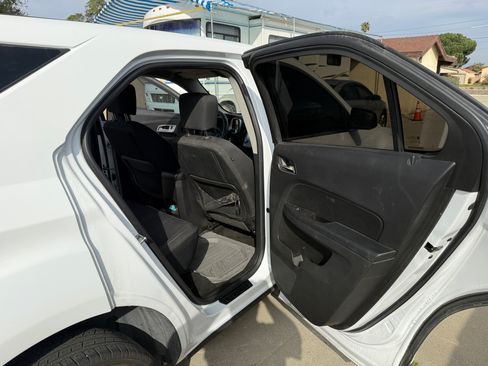 Used 2014 Chevrolet Equinox LS image 11