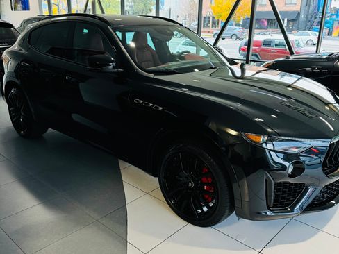 Used 2022 Maserati Levante Modena AWD/4WD image 2