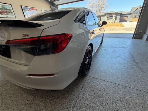 Used 2024 Honda Civic Si image 8
