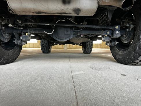 Used 2023 Ford Bronco Black Diamond w/ Sasquatch Package image 9