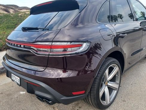 Used 2024 Porsche Macan image 10