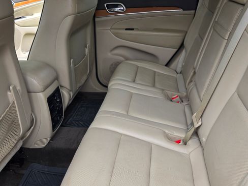 Used 2012 Jeep Grand Cherokee Overland AWD/4WD image 14