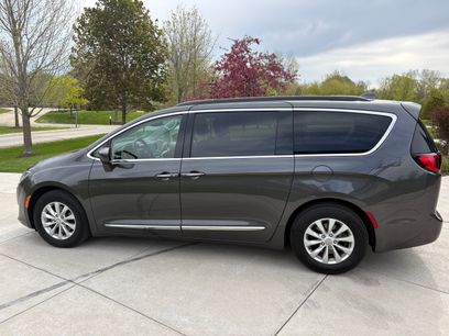 Used 2017 Chrysler Pacifica Touring-L