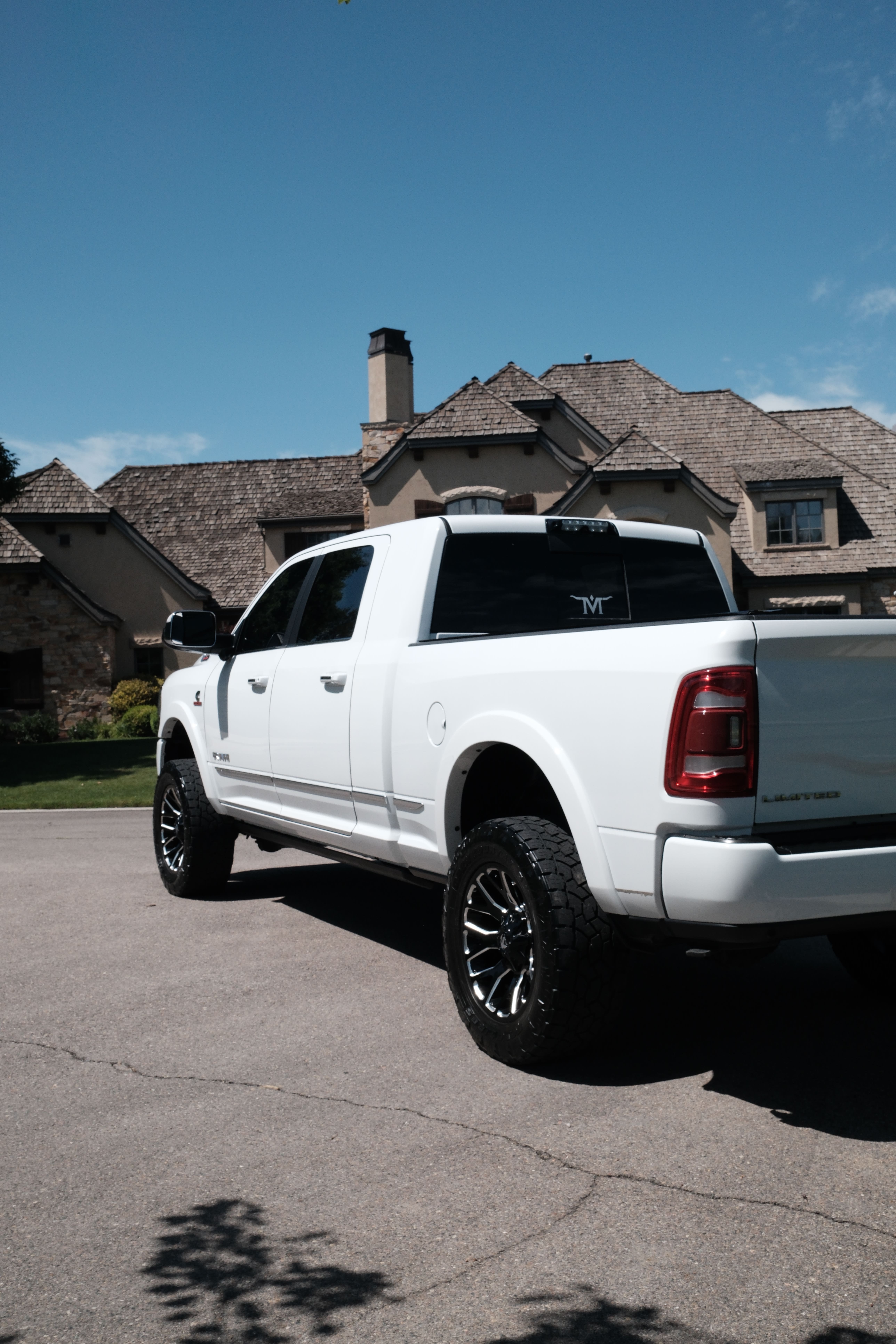 Used 2020 RAM 2500 Limited AWD/4WD image 2