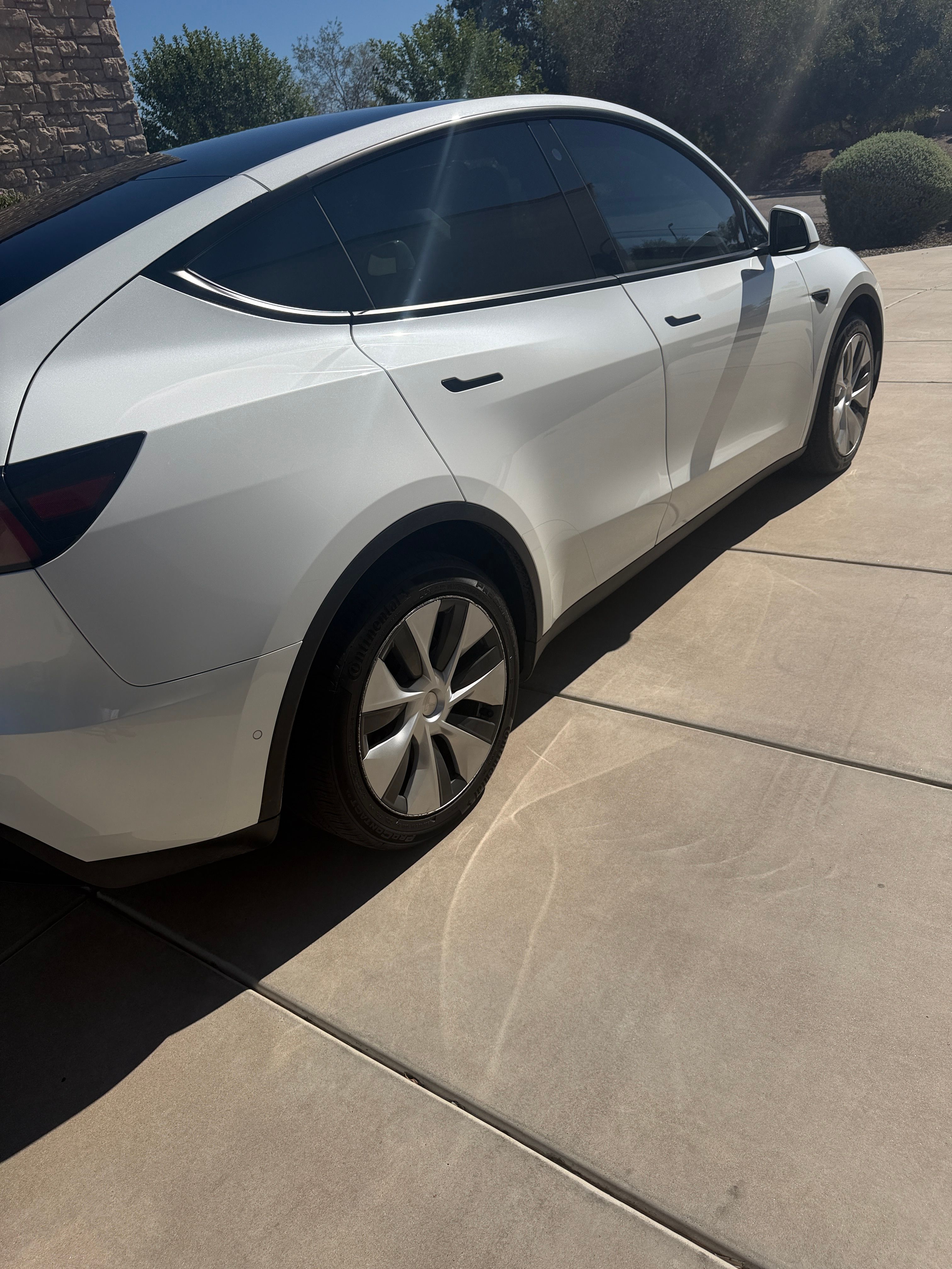 Used 2022 Tesla Model Y Long Range AWD/4WD image 6
