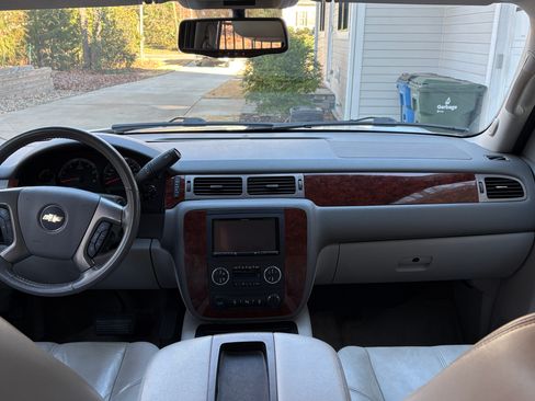 Used 2012 Chevrolet Tahoe LT w/ Luxury Package image 9