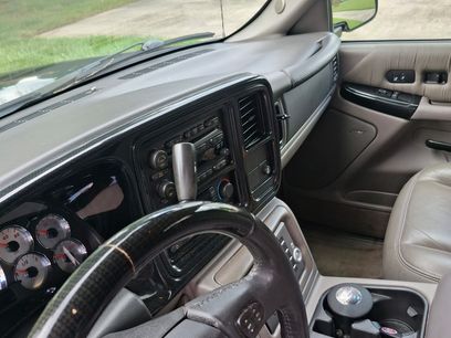 Used 2005 Chevrolet Tahoe LT w/ LT Preferred Equipment Group