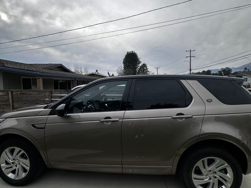 Used 2023 Land Rover Discovery Sport S R-Dynamic image 9