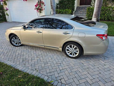 Used 2012 Lexus ES 350 image 1