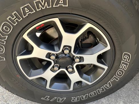 Used 2022 Jeep Wrangler Unlimited Rubicon w/ Steel Bumper Group image 12