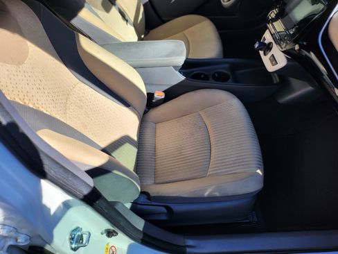 Used 2016 Toyota Prius Two image 12