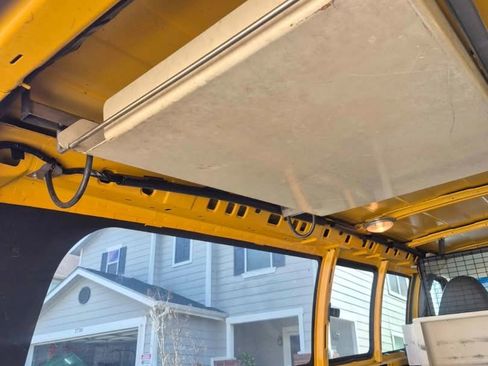 Used 2014 Chevrolet Express 3500 Extended RWD image 6
