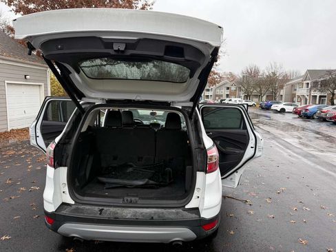 Used 2018 Ford Escape SEL image 10