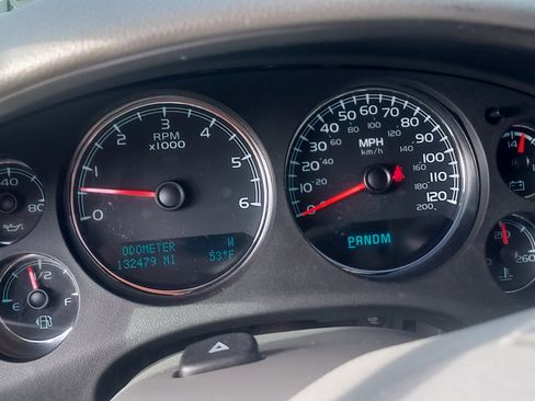 Used 2010 Chevrolet Avalanche LTZ image 14