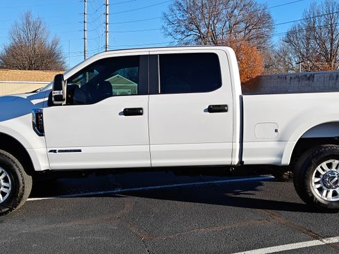 Used 2017 Ford F250 XL w/ STX Appearance Package image 13