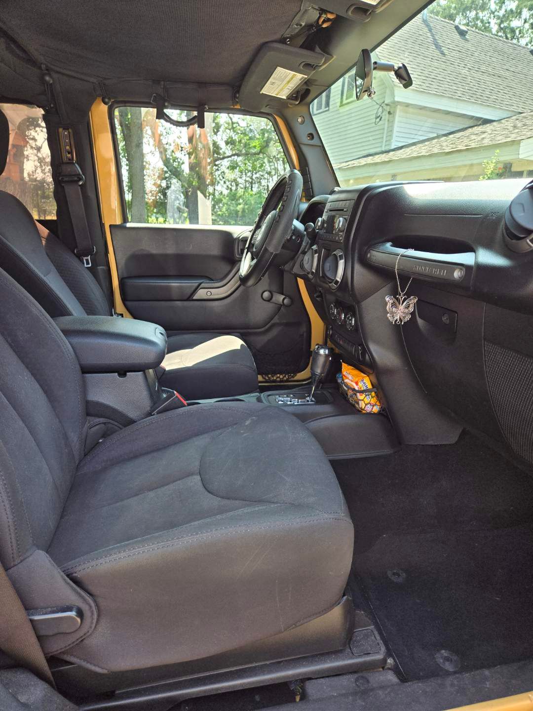 Used 2014 Jeep Wrangler Sport w/ Connectivity Group AWD/4WD image 13