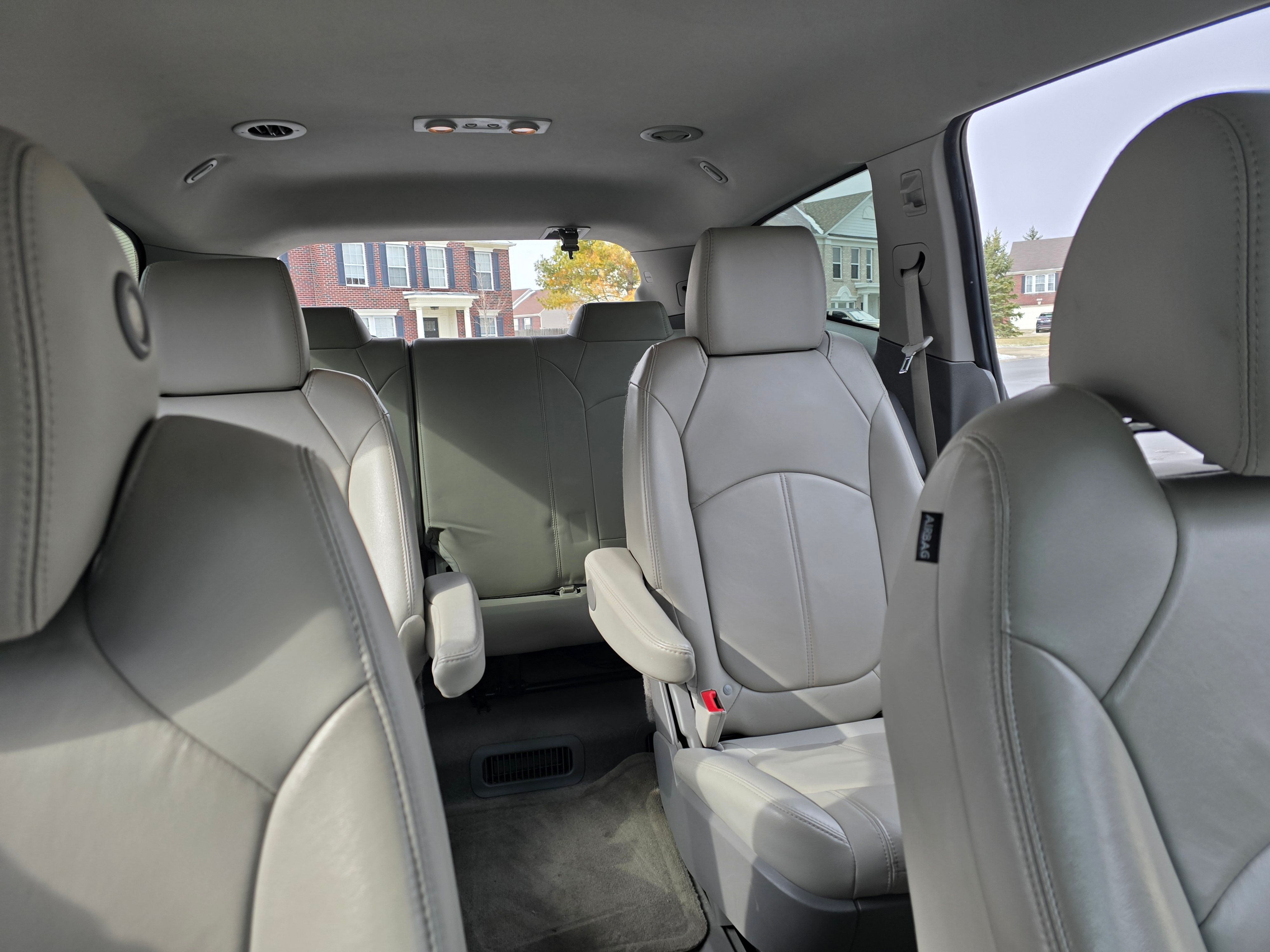 Used 2017 Chevrolet Traverse LT FWD image 15