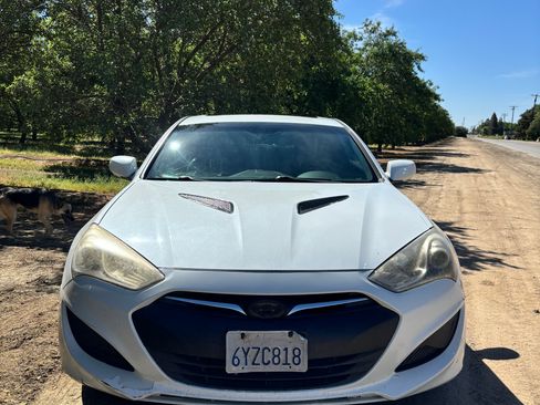 Used 2013 Hyundai Genesis 2.0T image 12