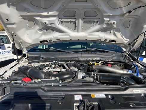 Used 2019 Ford F550 XL Cab & Chassis 4D image 8