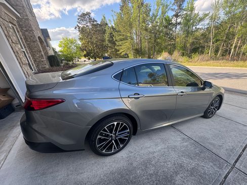 Used 2026 Toyota Camry XLE image 10
