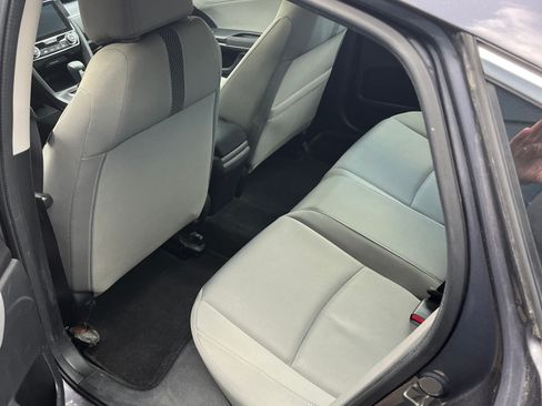 Used 2016 Honda Civic EX image 10